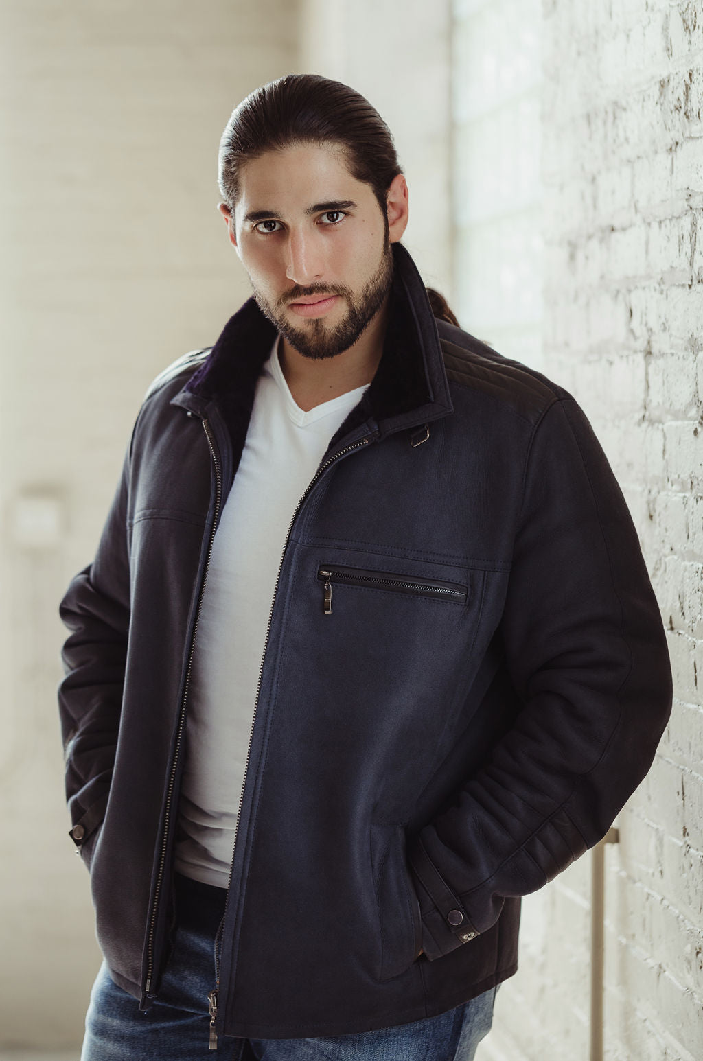 Leon Sheepskin Bomber Jacket in Navy